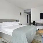Hotel Angleterre 4*