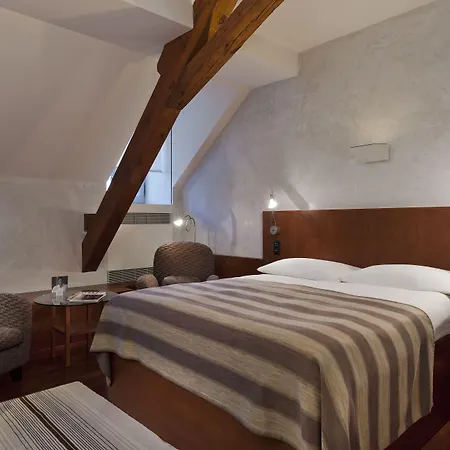 Angleterre Hotel