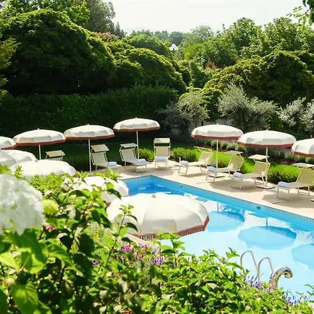 Hotel Angleterre 4*