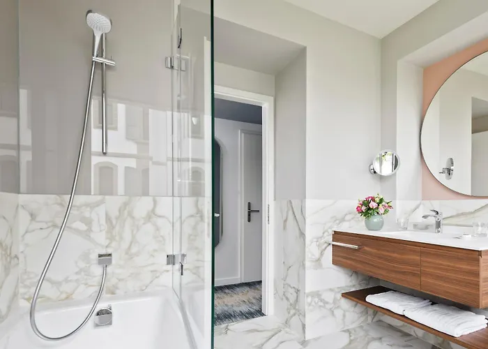 Hotell Angleterre 4*