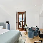 Angleterre Otel 4*